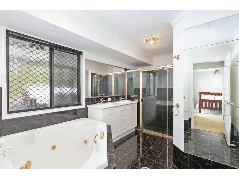 14 Grevillea Street, Redland Bay QLD 4165