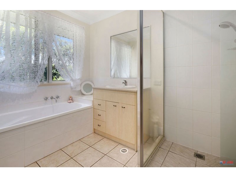 3 Horizon Place, Redland Bay QLD 4165