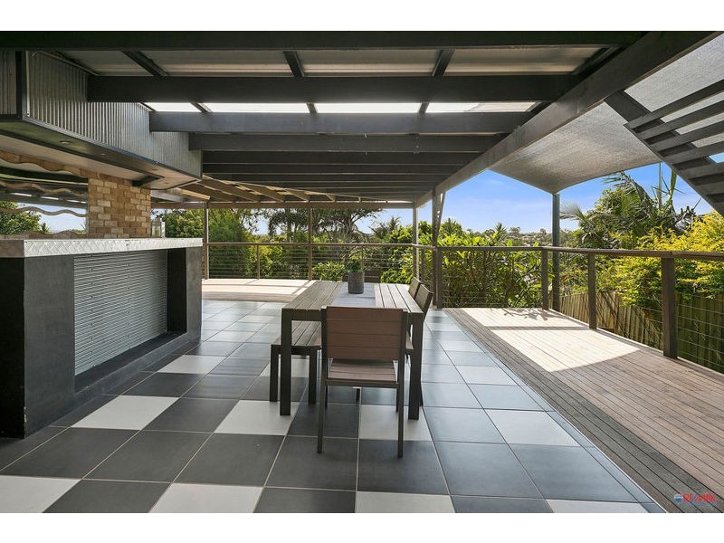 35 Wantana Crescent, Edens Landing QLD 4207