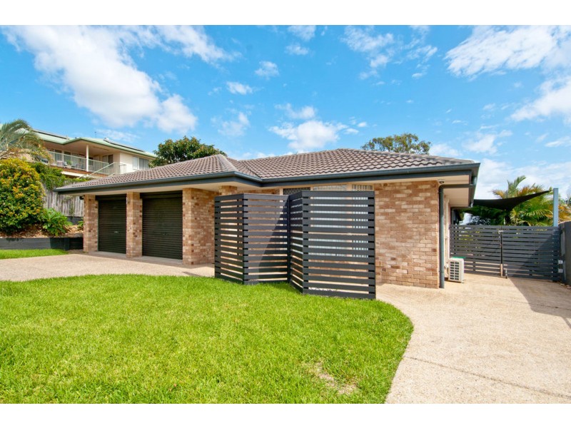 35 Wantana Crescent, Edens Landing QLD 4207