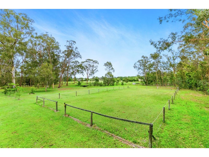 43 Stern Road, Carbrook QLD 4130