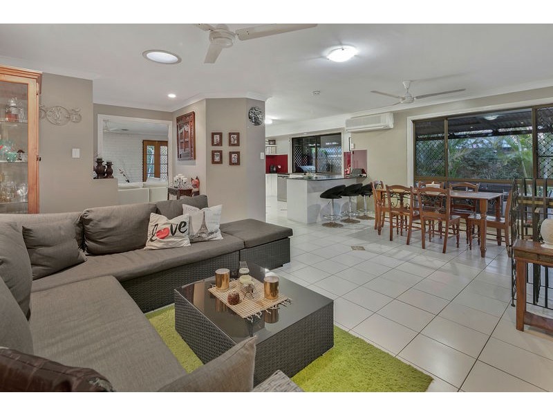 89 LONG STREET, Cleveland QLD 4163