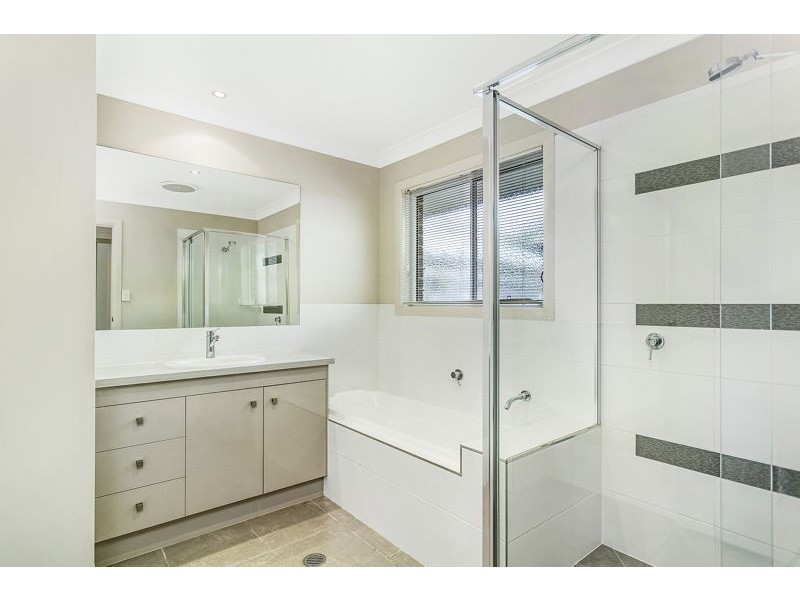 9 Riley Peter Place, Cleveland QLD 4163