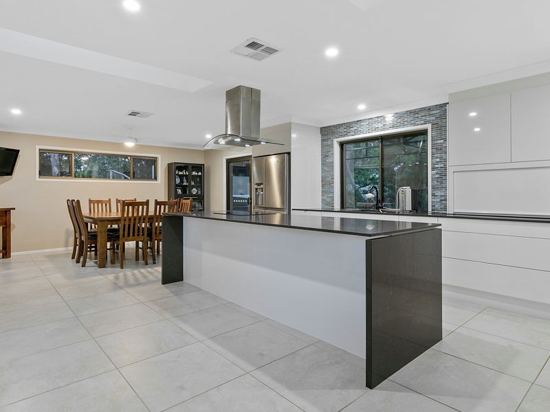 2 St James Road, Birkdale QLD 4159