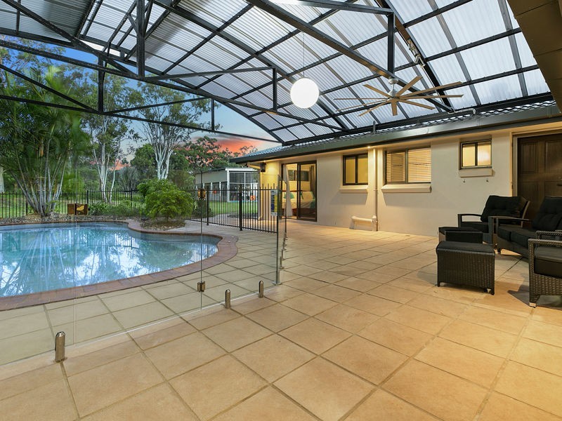 2 St James Road, Birkdale QLD 4159