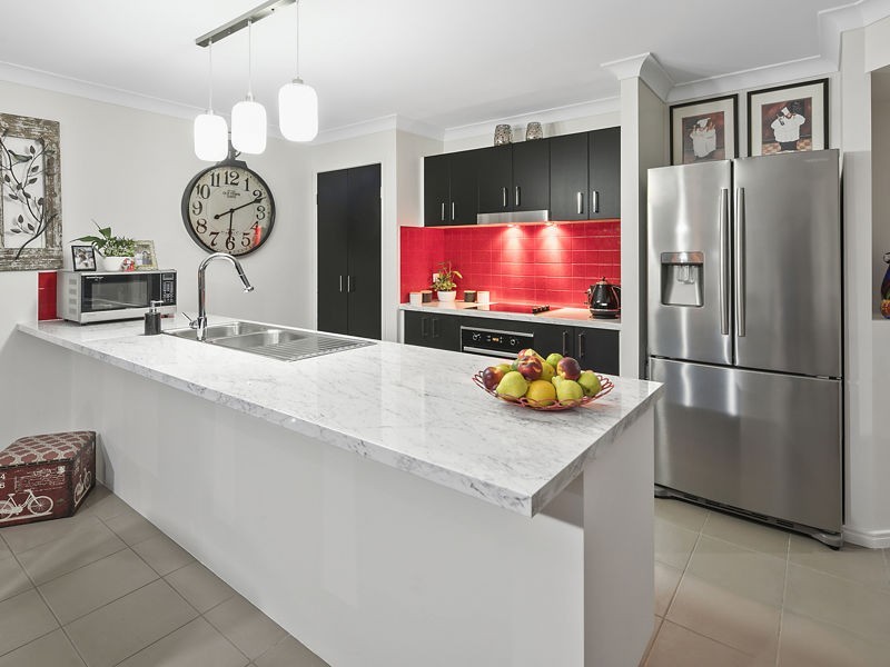 20 Elysian Street, Victoria Point QLD 4165