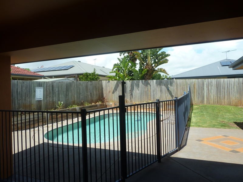 14 Foote Street, Redland Bay QLD 4165