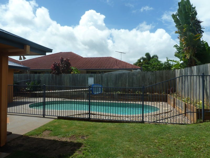 14 Foote Street, Redland Bay QLD 4165