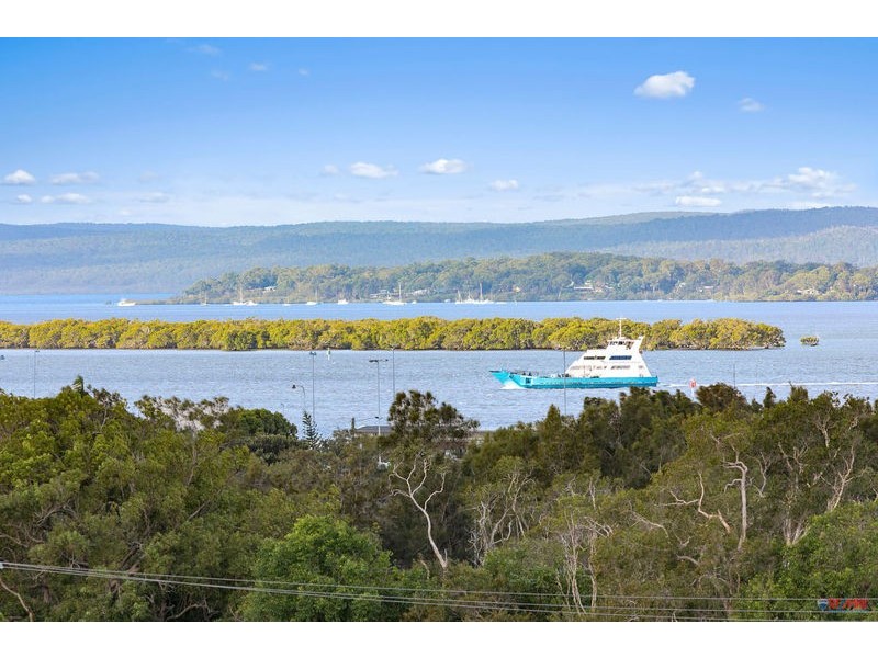 74 Habitat Drive, Redland Bay QLD 4165