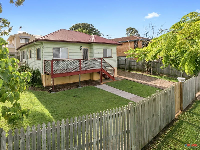 310 Main Road, Wellington Point QLD 4160