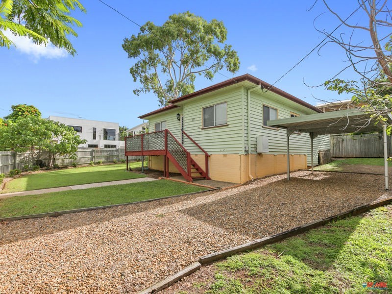 310 Main Road, Wellington Point QLD 4160
