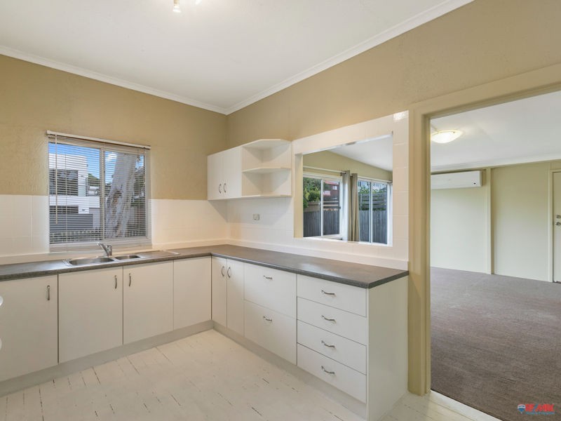 310 Main Road, Wellington Point QLD 4160
