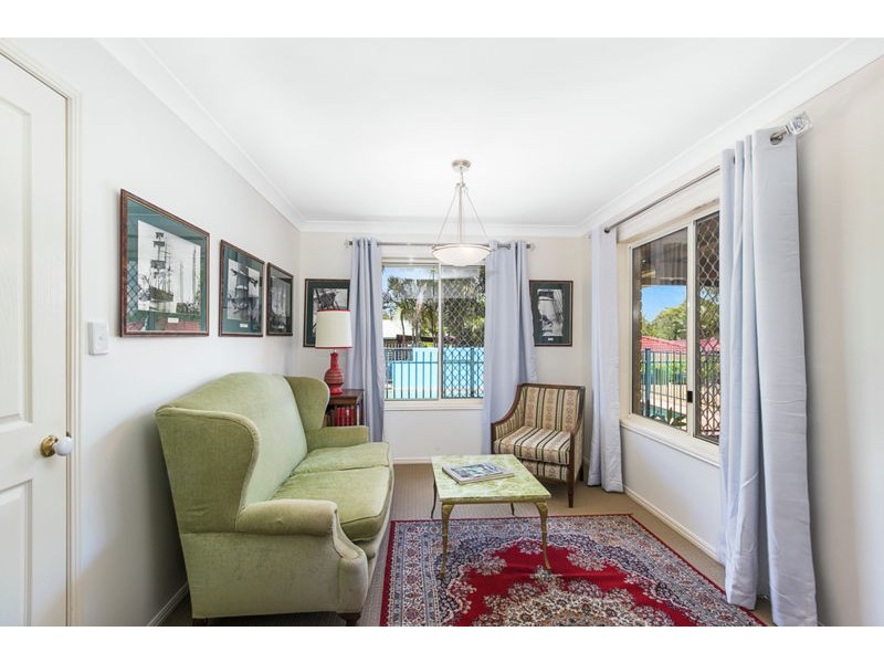 10 Almond Avenue, Birkdale QLD 4159