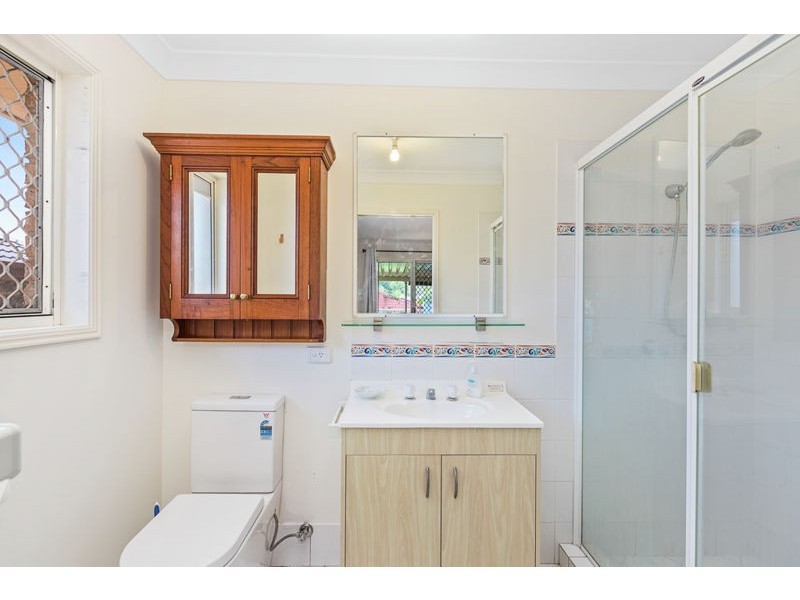 10 Almond Avenue, Birkdale QLD 4159