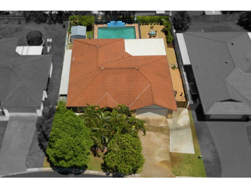 10 Almond Avenue, Birkdale QLD 4159