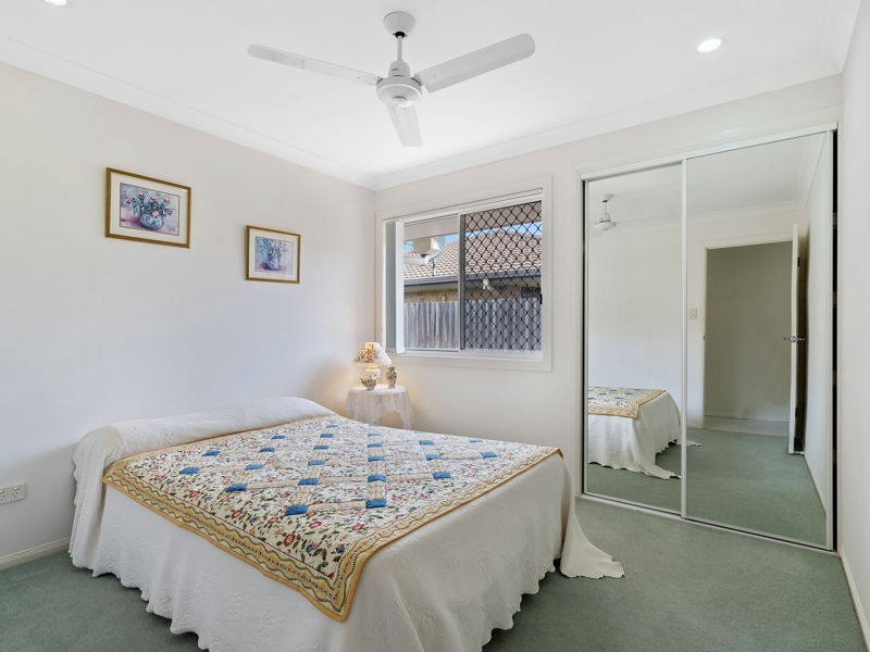 12 Gloria Parade, Redland Bay QLD 4165