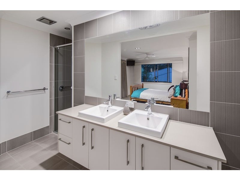 18 Kidman Circuit, Thornlands QLD 4164