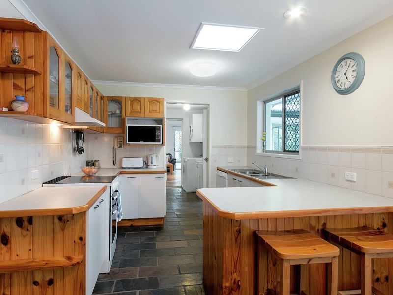 112 Pioneer Road, Sheldon QLD 4157