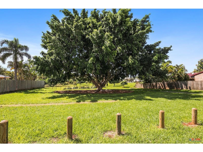 1 Cazna Court, Redland Bay QLD 4165