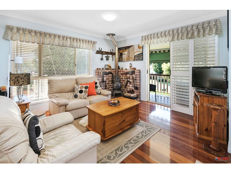 1 Cazna Court, Redland Bay QLD 4165