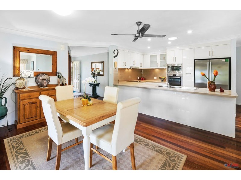 1 Cazna Court, Redland Bay QLD 4165