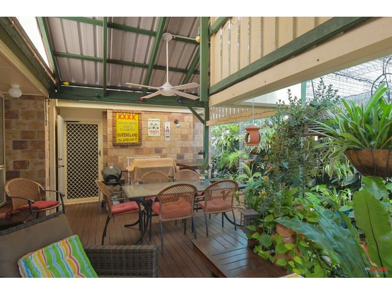 1 Cazna Court, Redland Bay QLD 4165