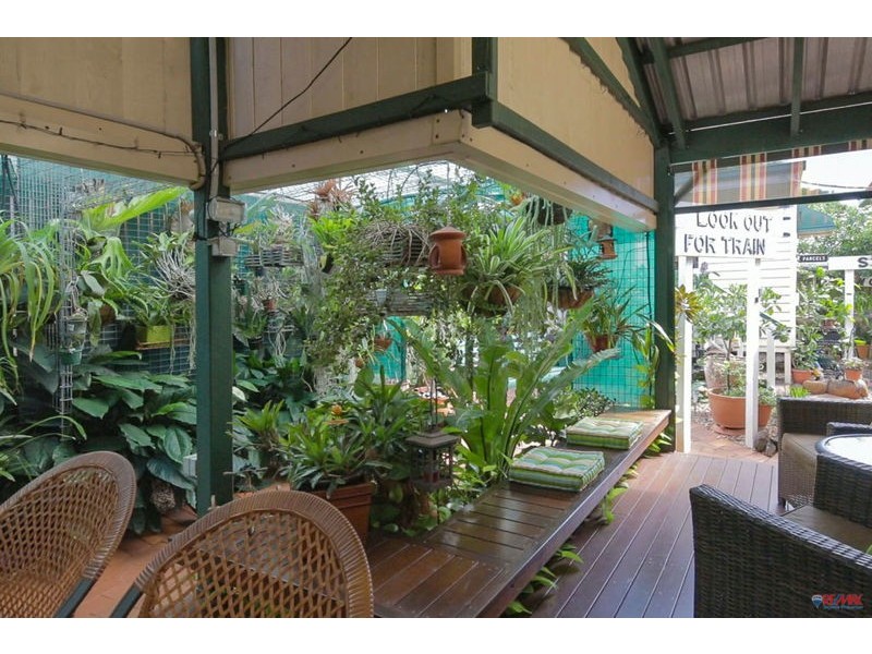 1 Cazna Court, Redland Bay QLD 4165