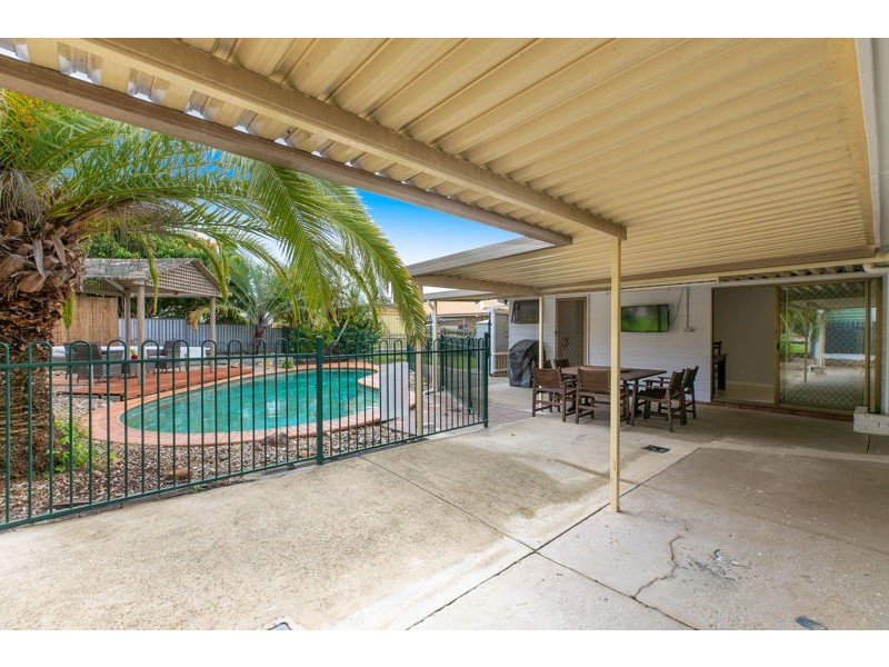 18 Cranford Street, Birkdale QLD 4159