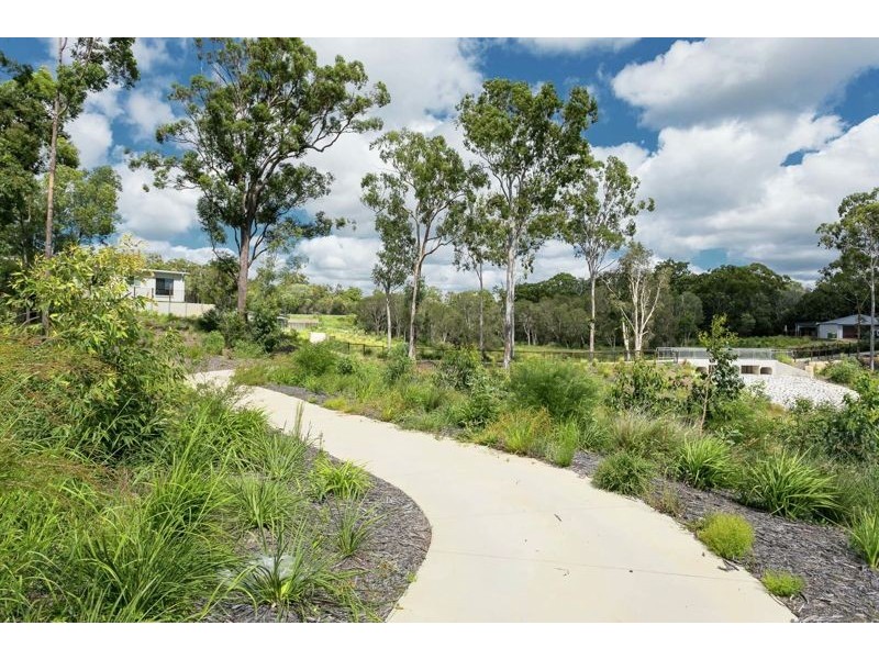 3 Glenhaven Close, Redland Bay QLD 4165