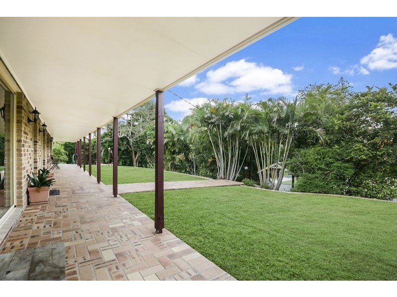 9 Kalmia Drive, Redland Bay QLD 4165