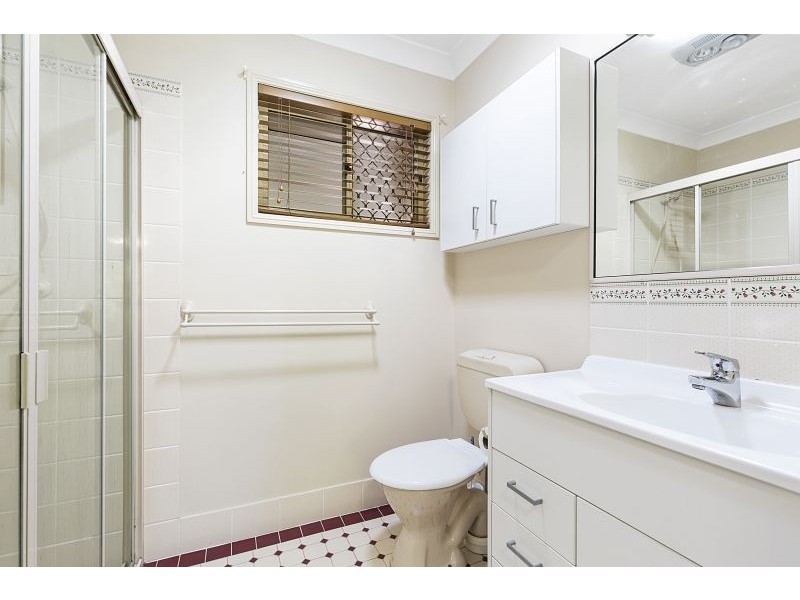 9 Kalmia Drive, Redland Bay QLD 4165