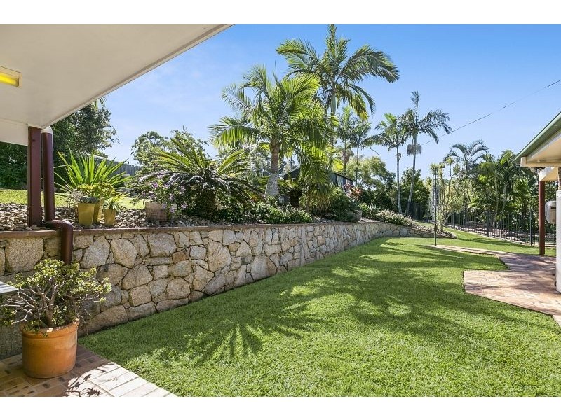 9 Kalmia Drive, Redland Bay QLD 4165