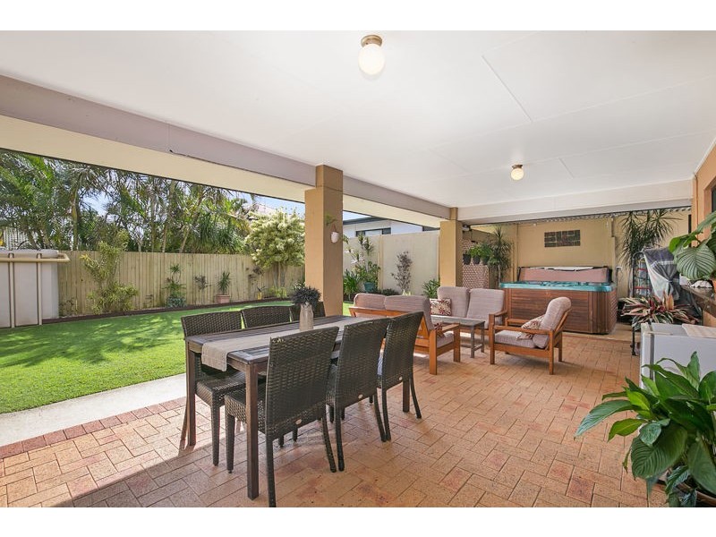 18 Hawkins Place, Thornlands QLD 4164