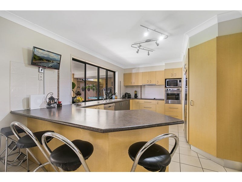 18 Hawkins Place, Thornlands QLD 4164