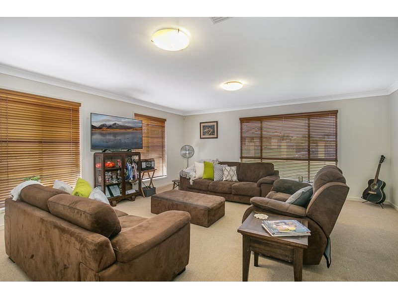 18 Hawkins Place, Thornlands QLD 4164