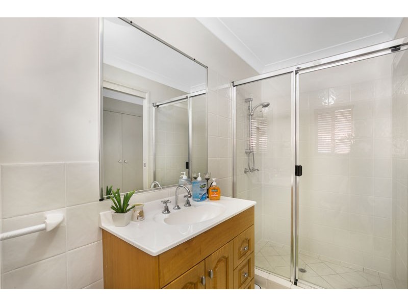 18 Hawkins Place, Thornlands QLD 4164