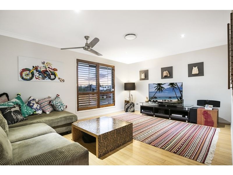 12 Beddoe Street, Thornlands QLD 4164