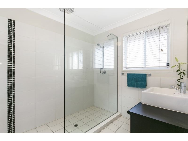 12 Beddoe Street, Thornlands QLD 4164