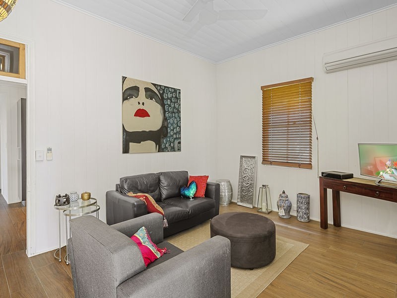 55 Salisbury Street, Woolloongabba QLD 4102