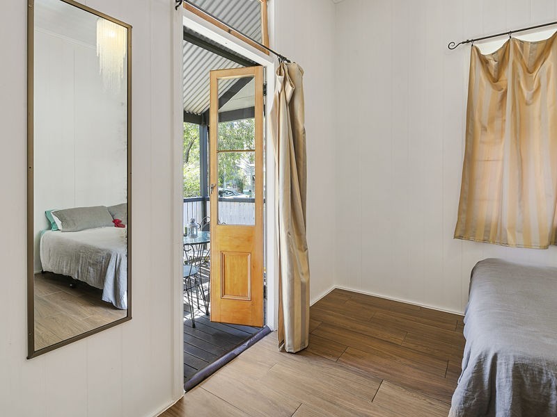 55 Salisbury Street, Woolloongabba QLD 4102