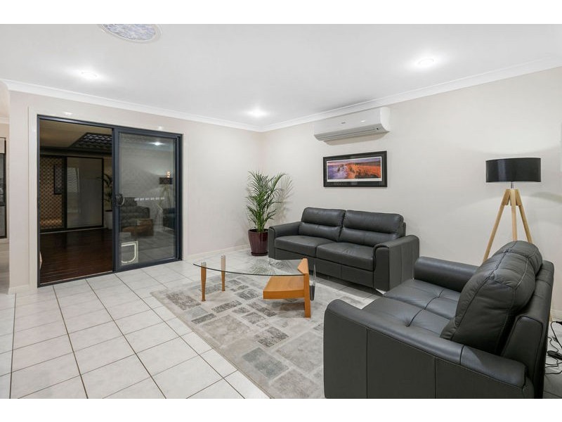 2 Poseidon Street, Cleveland QLD 4163