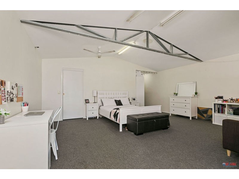 3 SOLOMON CRESCENT, Tingalpa QLD 4173