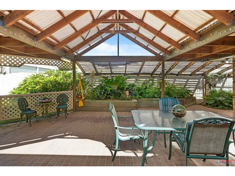 9 Pin Oak Crescent, Victoria Point QLD 4165