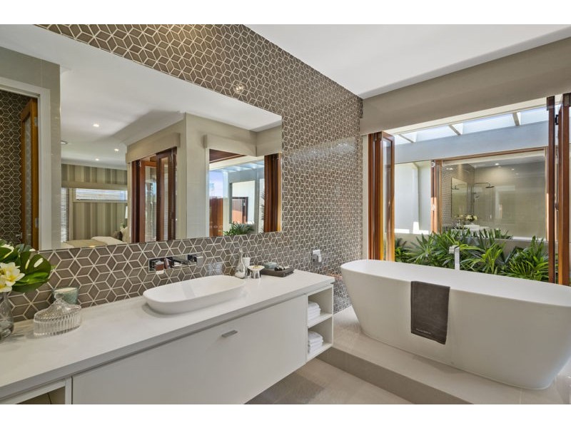 7 Seawater Street, Thornlands QLD 4164