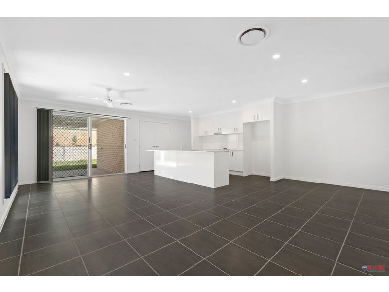 11 Glenhaven Close, Redland Bay QLD 4165