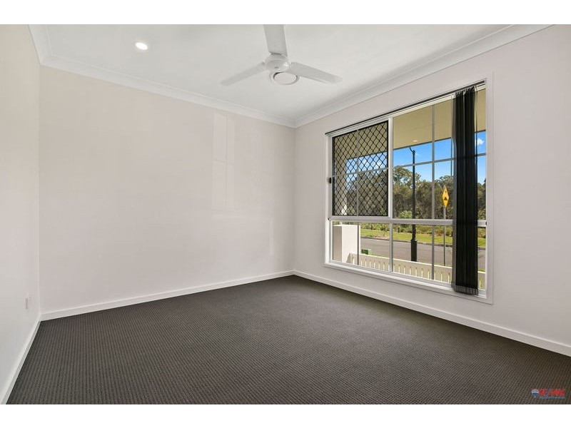 11 Glenhaven Close, Redland Bay QLD 4165