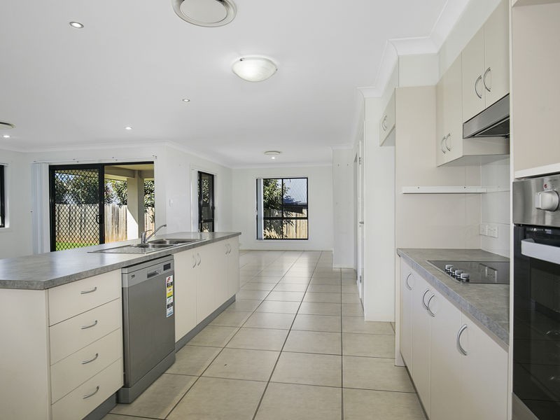 27 Cole Street, Redland Bay QLD 4165