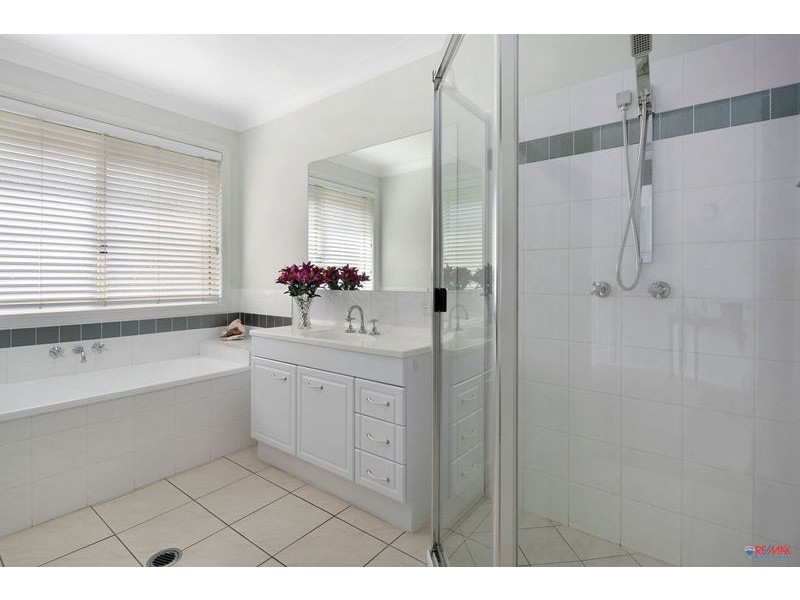 15 Adam Street, Cleveland QLD 4163