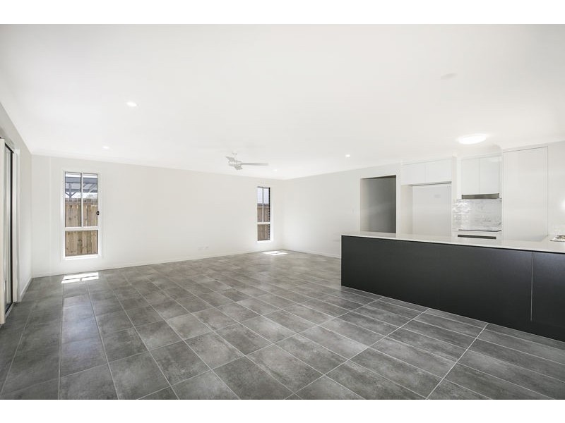143 Main Street, Redland Bay QLD 4165