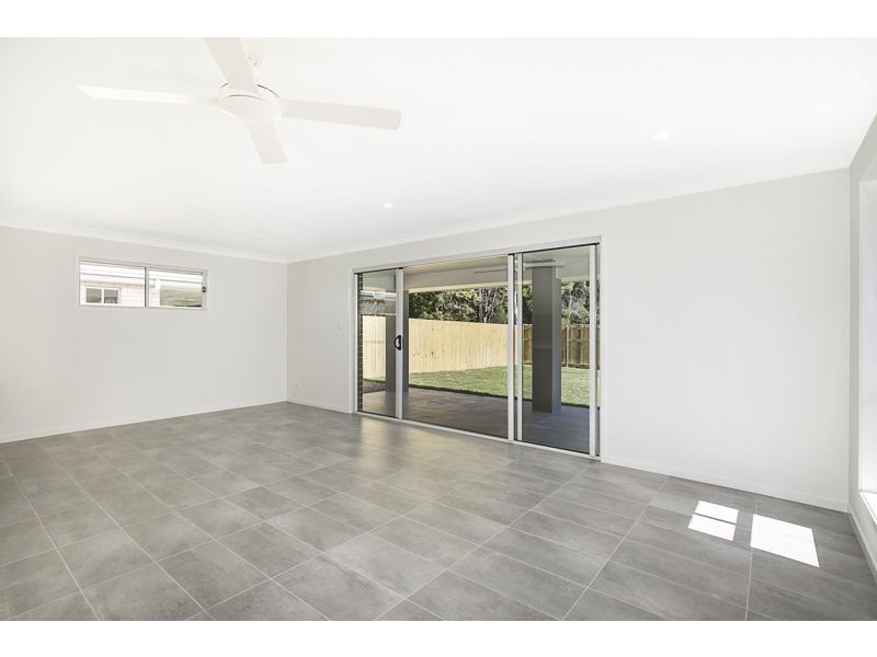 143 Main Street, Redland Bay QLD 4165